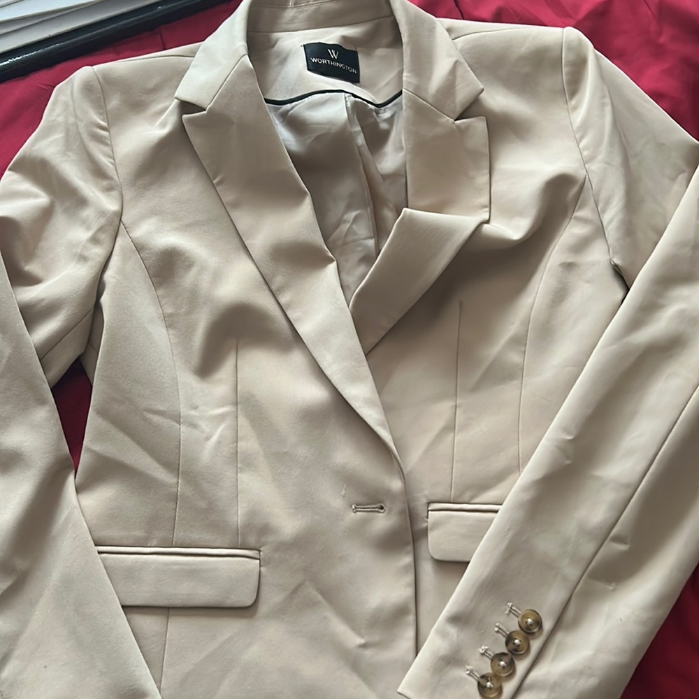Size 6 worthington tan blazer women